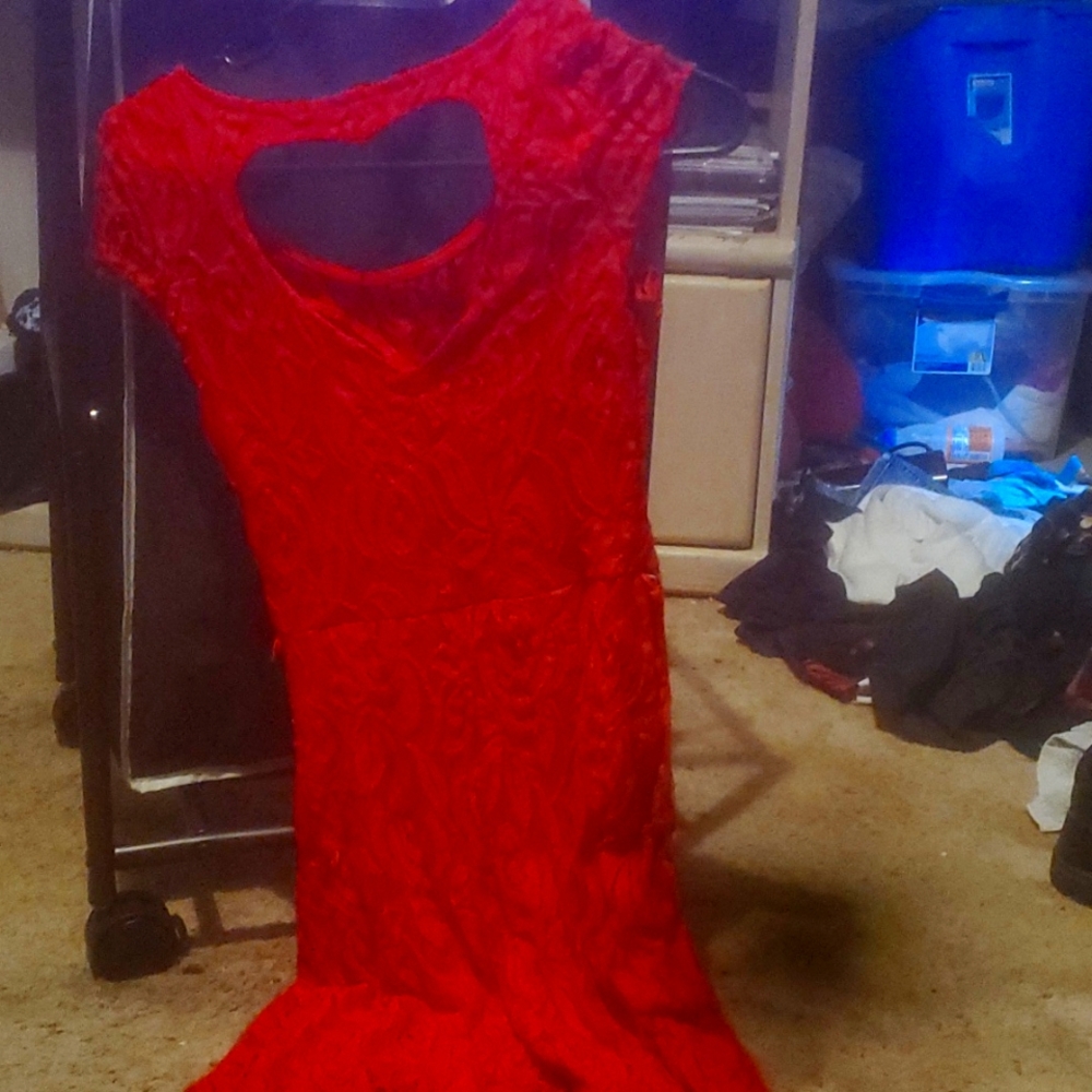Dress. Red. Heart.